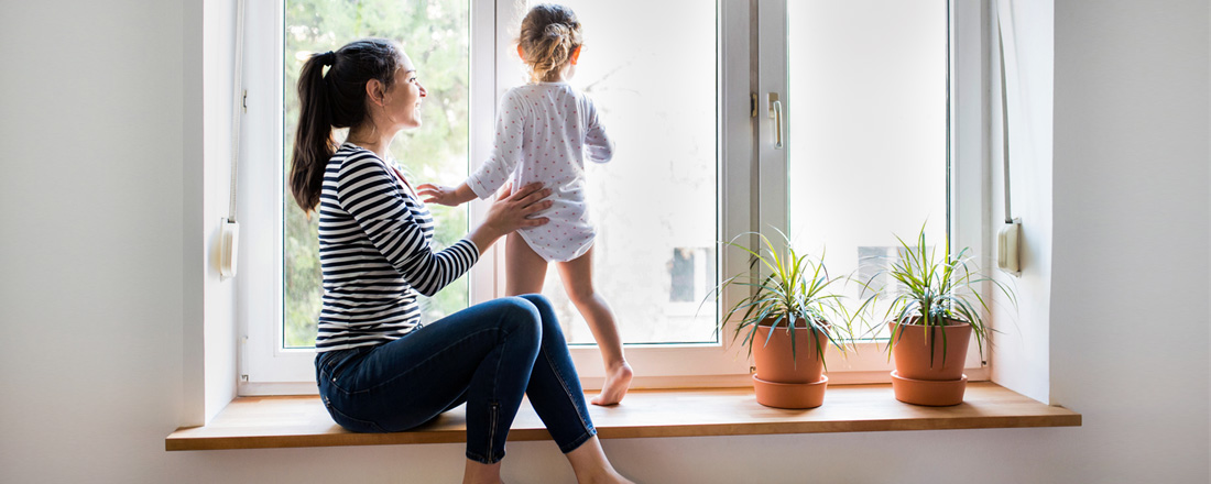 Foyer pour femmes, femme avec enfant